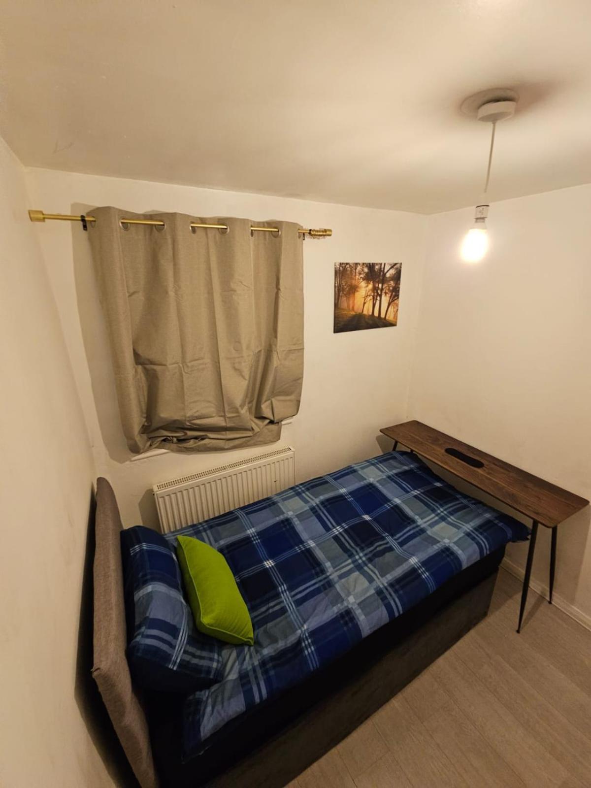 Spacious Single Room Nottingham Exterior photo